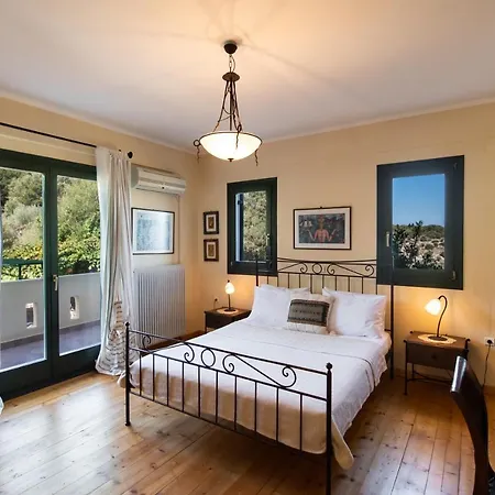 Elegant, Private With Sea View, Villa Meganisi