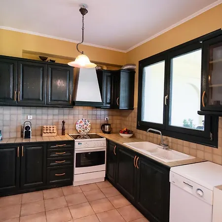 Villa Elegant, Private With Sea View, Meganisi