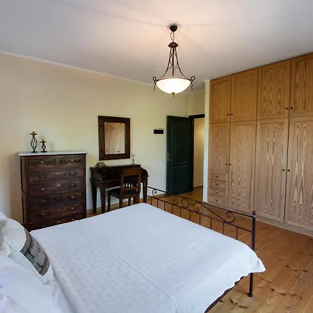 Elegant, Private With Sea View, Villa