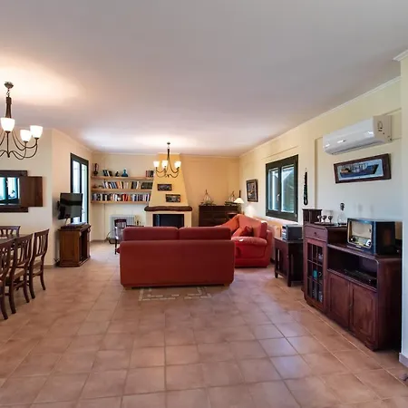 Villa Elegant, Private With Sea View,