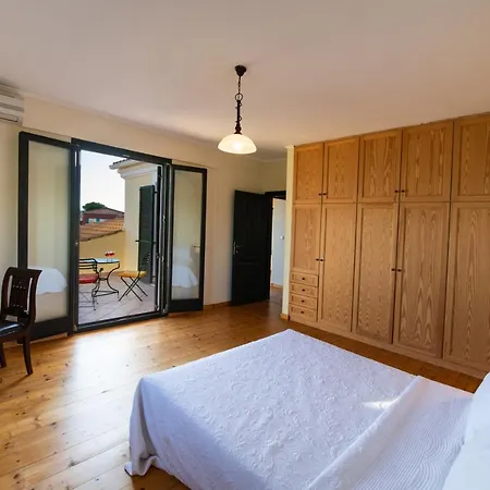 Elegant, Private With Sea View, Μεγανήσι